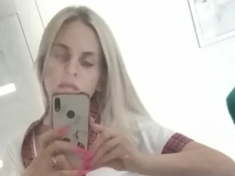 Live webcam sex with adult webcam model Aena
