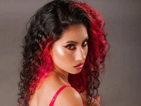 Live webcam sex with adult webcam model AishaSavedra