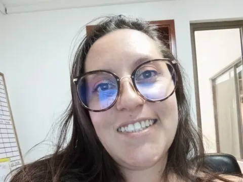 Live webcam sex with adult webcam model AlejandraConor