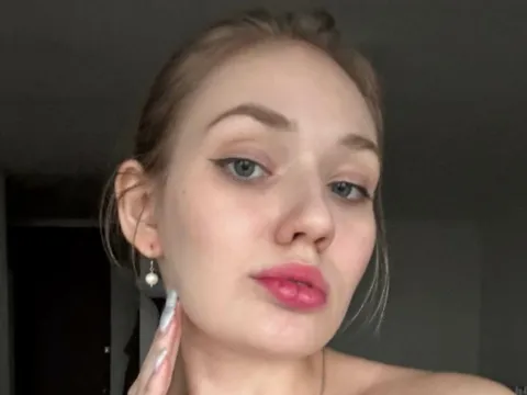 Live webcam sex with adult webcam model AliceWick