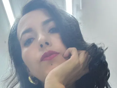 Live webcam sex with adult webcam model AliciaSades