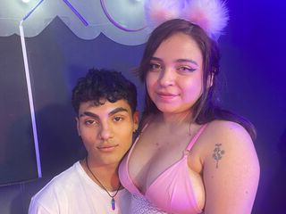 Live webcam sex with adult webcam model ArianaAndMateo