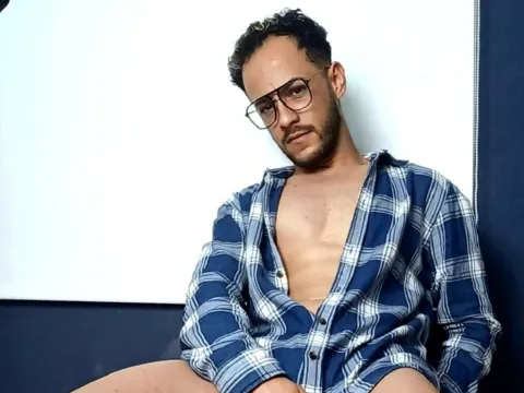 Live webcam sex with adult webcam model BastianRusso