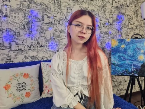 Live webcam sex with adult webcam model CarolineSummers