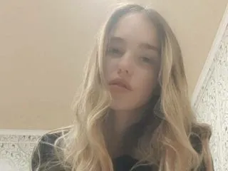 Live webcam sex with adult webcam model ChloeDorn