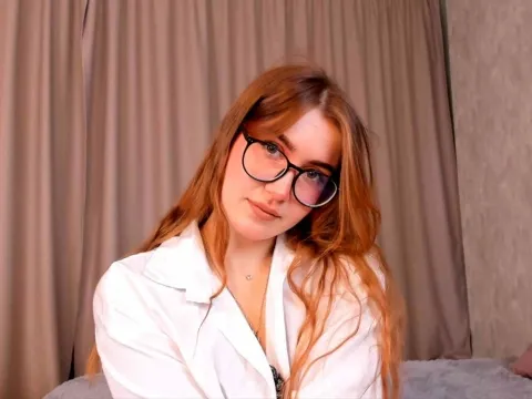 Live webcam sex with adult webcam model CweneBeames