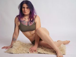 Live webcam sex with adult webcam model EriStein