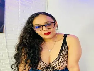 Live webcam sex with adult webcam model HilaryMebarak