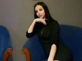 Live webcam sex with adult webcam model MaloneyMagic