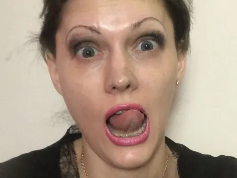 Live webcam sex with adult webcam model PamellaLucy
